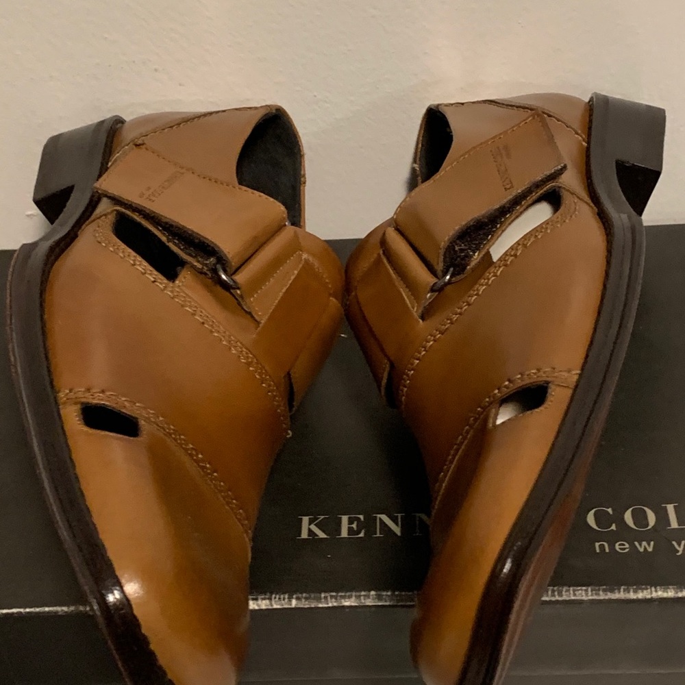 Kenneth Cole Italian made casual sandals shoes